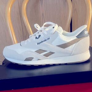 New/used Reebok classics on sale for 40.00
